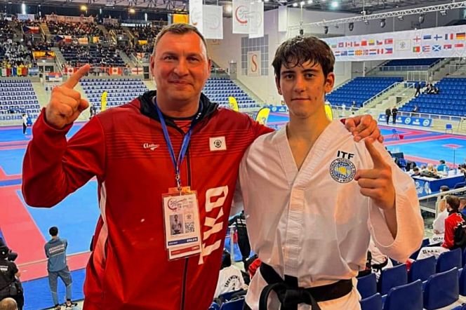 Никита Дёмин с тренером Дмитрием Савельевым 