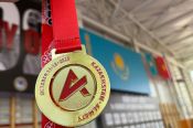 На международном детско-юношеском турнире по каратэ WKF "Abay Open" в Казахстане бийские спортсмены завоевали 12 медалей 