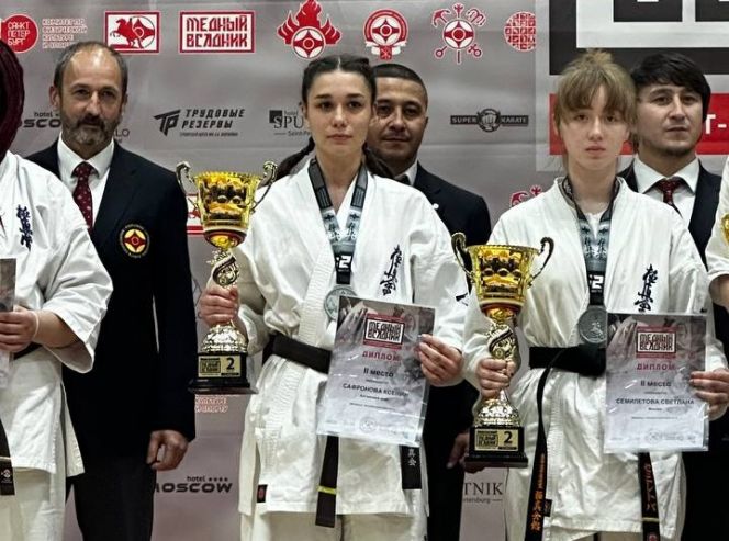 Рубцовчанка Ксения Сафронова (киокусинкай каратэ) завоевала серебро на турнире "Медный всадник" в Санкт-Петербурге