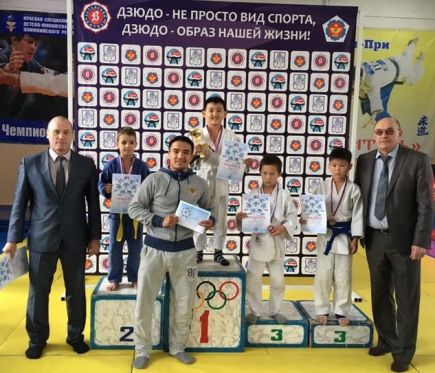 В Барнауле состоялся межрегиональный юношеский турнир «Кубок сенсея».