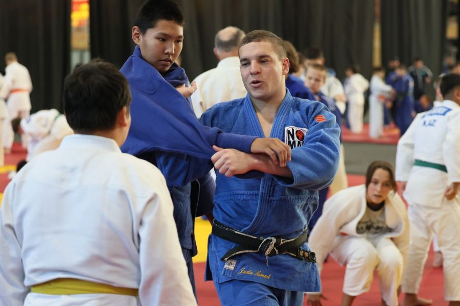 Моменты мастер-класса в СК "Темп". Фото: Александр Чёрный/"Алтайский спорт"