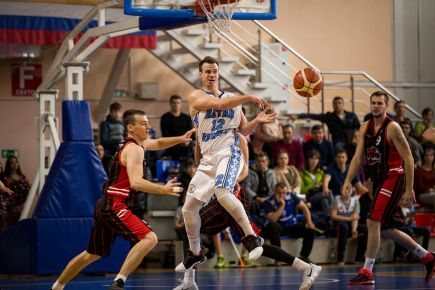 «АлтайБаскет» в повторной встрече уступил на своей площадке «Чебоксарским Ястребам» – 88:91.