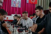 96 школьников из сёл и малых городов сыграли в Мамонтове в турнире по быстрым шахматам