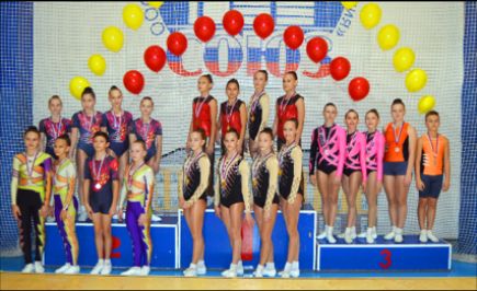 В Барнауле состоялись Открытые чемпионат и первенство города по спортивной аэробике.