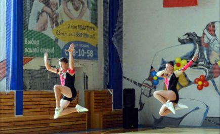 В Барнауле состоялись Открытые чемпионат и первенство города по спортивной аэробике.