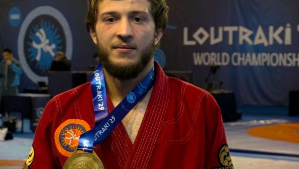 Братский пьедестал. Мухаммад Юсупов - победитель, Айнди Юсупов - серебряный призер первенства мира в Греции