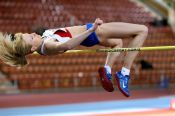 Оксана Старостина на зональных соревнованиях III Всероссийской Универсиады в Омске установила рекорд края по прыжкам в высоту.
