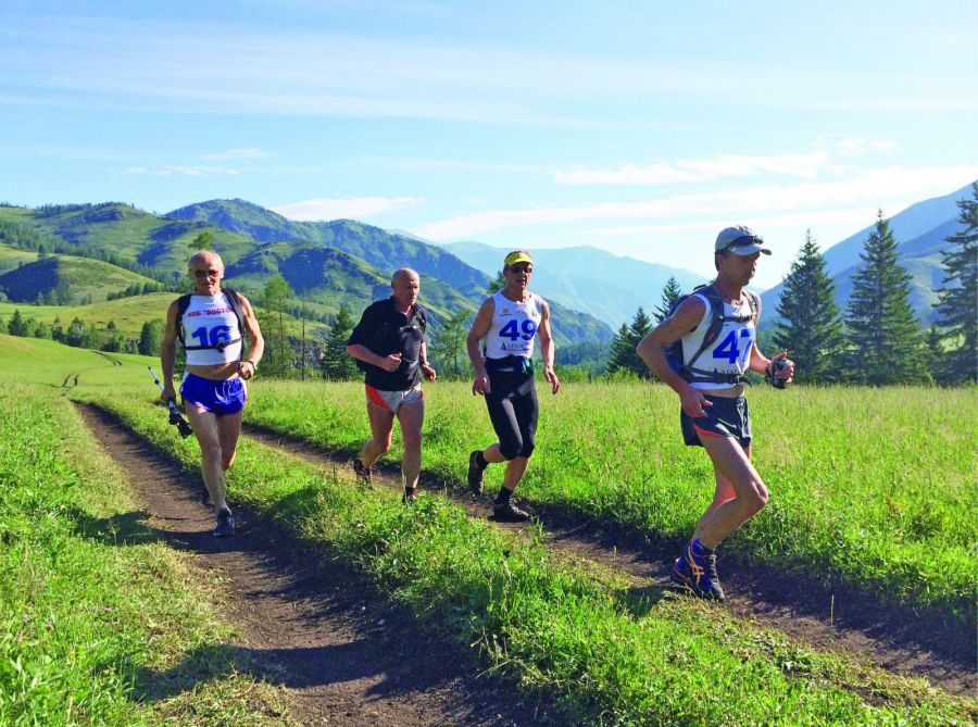 На пути к трем березам. Фото из архива Алексея Герасимова