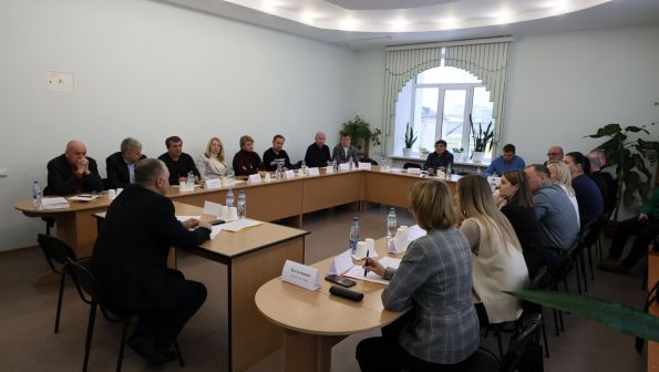 Требуются спортивные психологи, юристы, медиаторы. Подробности круглого стола «Спортшкола и родители»