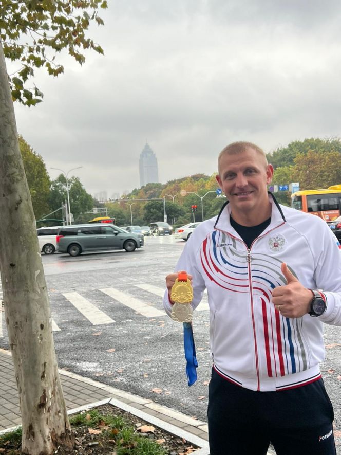 Фото из альбома Дмитрия Шевелева