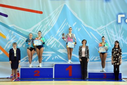 В Барнауле прошли первые Всероссийские соревнования по спортивной аэробике «Лучшая школа России».