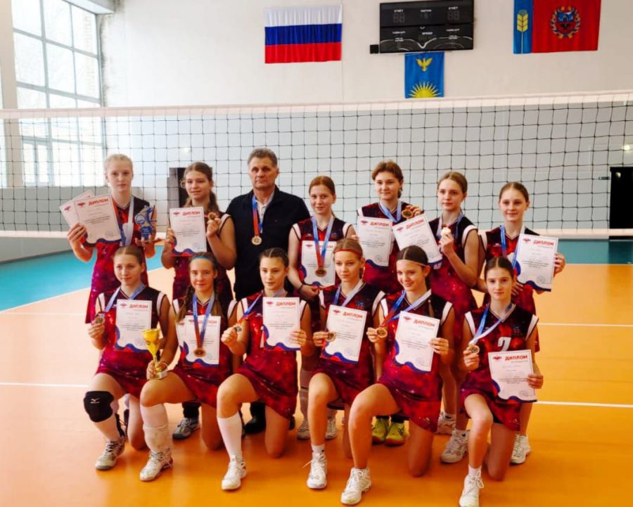 «Заря Алтай» (Барнаул) – бронзовые призёры первенства Алтайского края среди девушек до 15 лет. Фото: «Заря Алтая» (Барнаул)