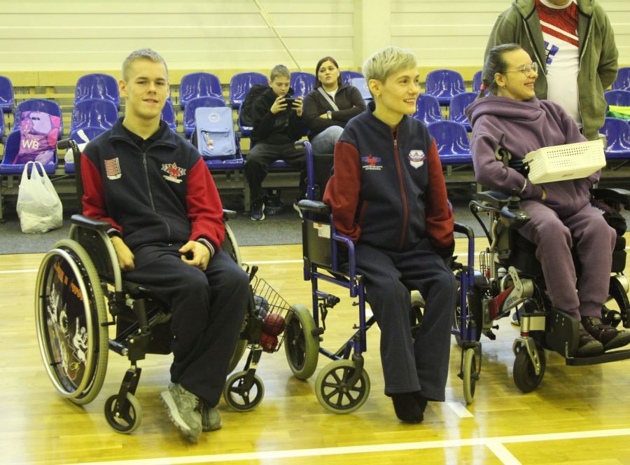 В центре - мастер спорта России Руфа Маслова. Фото: Виталий Дворянкин/"Алтайский спорт"