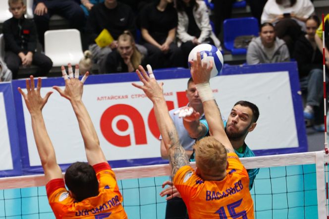 Видеотрансляция. 6 декабря. Барнаул. СК «Победа». Чемпионат России. Мужчины. Высшая лига «А». 8-й тур. Первая игра. «Университет» (Барнаул) - «Волжанин» (Кострома)