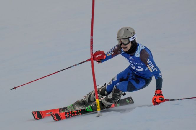 Олег Фураев на трассе слалома "Серии PRO". Фото: РФГС