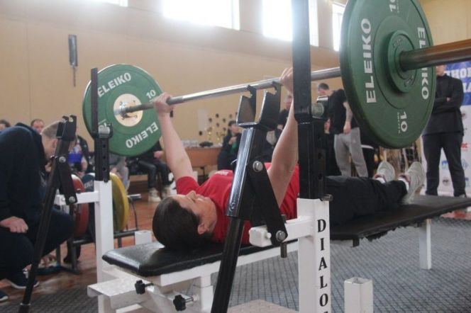 13 декабря. Барнаул. Стадион «Динамо». Чемпионат и первенство Алтайского края по пауэрлифтингу среди лиц с ПОДА