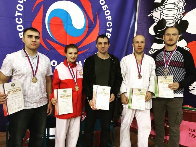 Аршалуйс Царукян и Оксана Чуднова – победители чемпионата России по восточному боевому единоборству в дисциплине кобудо.