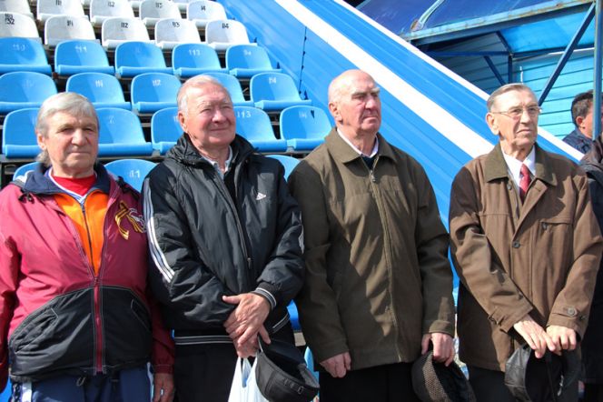 Барнаульское «Динамо» проиграло на своём поле новокузнецкой команде «Металлург-Кузбасс» – 0:2 (фото).