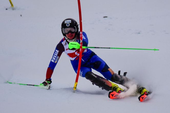 На трассе слалома Анна Нагайцева. Фото: РФГС