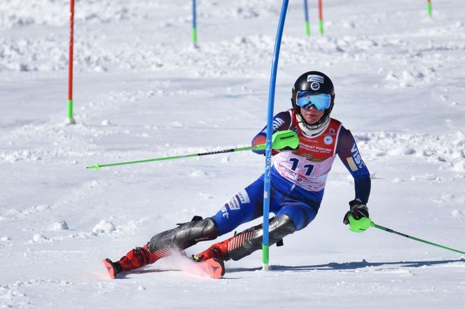 Анна Нагайцева на трассе слалома. Фото: РФГС