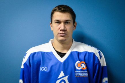 Нападающий студенческой хоккейной команды «Динамо-Алтай» Иван Переверзев включён в состав студенческой сборной России.