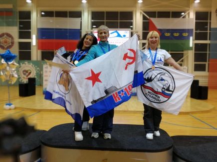 Представители барнаульского клуба «Белые медведи» успешно выступили на чемпионате России и этапе Кубка мира. 