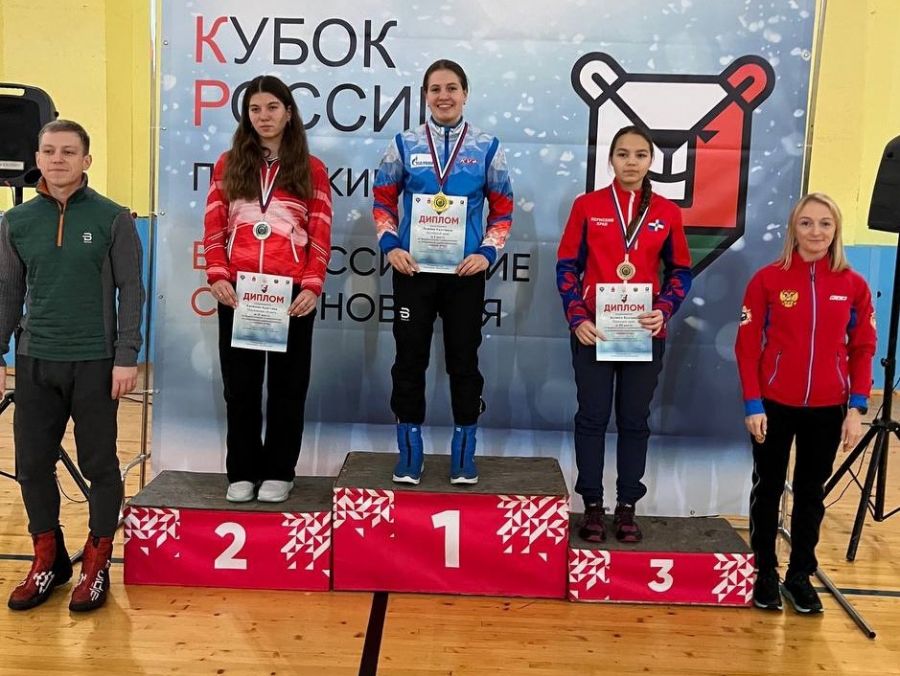 Шестикратная победительница всероссийских стартов в Горнозаводске Екатерина Лыжина. Фото участников соревнований