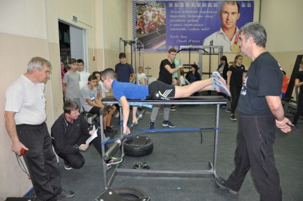 В СДЮШОР имени Константина Костенко состоялось первенство спортшколы по ОФП.