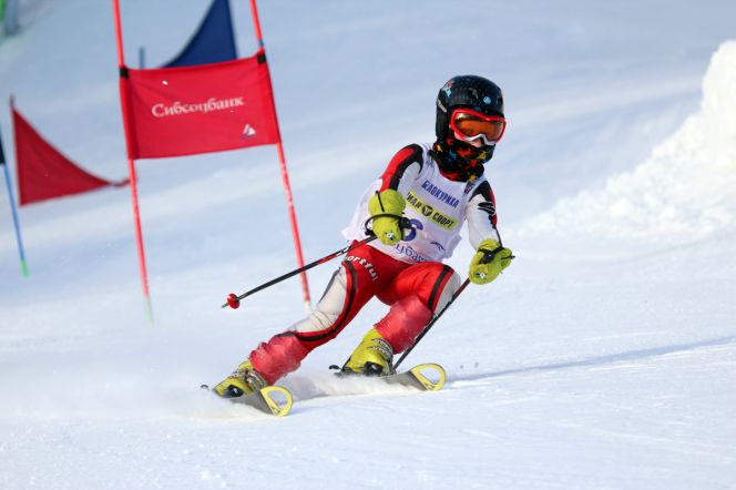 Первенство Алтайского края по горнолыжному спорту и сноуборду в рамках праздника «Алтайская зимовка»