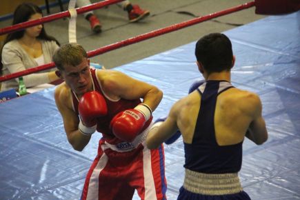 Всероссийский фестиваль бокса памяти погибших сотрудников УФСБ России по Алтайскому краю собрал в Барнауле сотню боксёров.