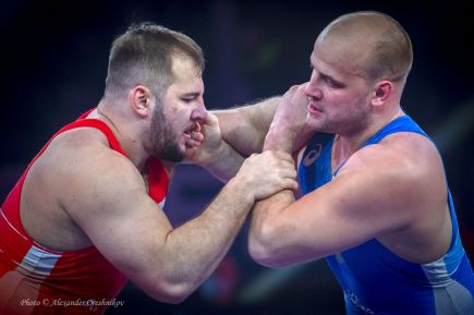 Виталий Щур