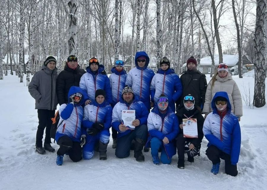 Лыжники Рубцовского района. Фото предоставлено участниками соревнований