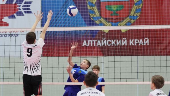 Выход к сетке. В Барнауле с успехом прошел дебютный межрегиональный юношеский турнир «Мой Алтай» (много фото)