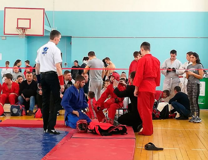 В Барнауле прошёл краевой турнир по универсальному бою, посвящённый памяти Ивана Сазонова.