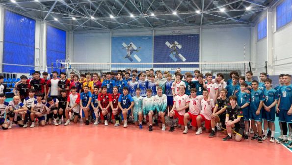 В Бочкарях стартовал международный турнир среди юношей до 16 лет