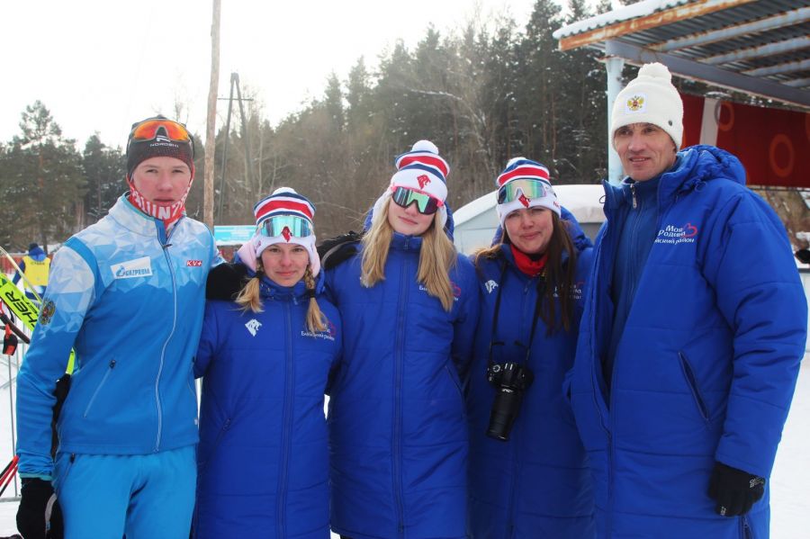 Бийчане после первого дня возглавили командный зачёт соревнований по биатлону. Фото: Виталий Дворянкин/"Алтайский спорт"