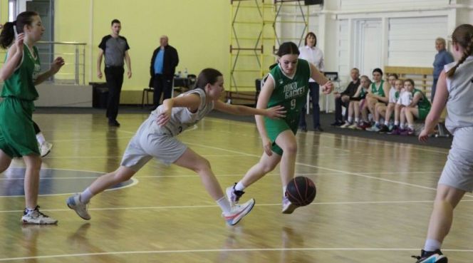 10−12 февраля. Барнаул. С/к АУОР. Региональный финал Школьной баскетбольной лиги «Локобаскет»