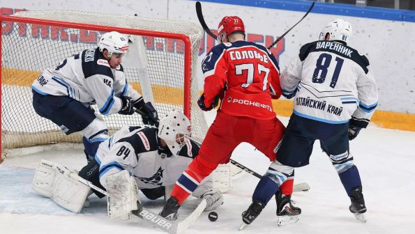 «Динамо-Алтай» на выезде уступил 1:2 столичной «Звезде»