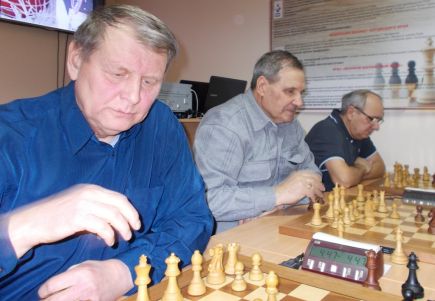 В краевом шахматном клубе состоялся финальный блиц-турнир среди ветеранов.