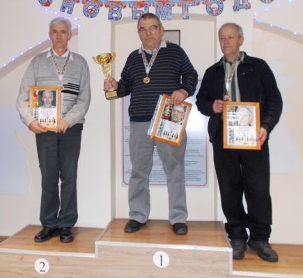 В краевом шахматном клубе состоялся финальный блиц-турнир среди ветеранов.