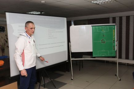 На Всероссийском общеобразовательном фестивале футбольного мастерства «Играй и живи в ТЕМПЕ» прошёл семинар для тренеров и состоялись мастер-классы для юных дикторов, журналистов и фотографов.