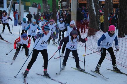 В Барнауле состоялись открытые краевые соревнования "Динамовская лыжня".