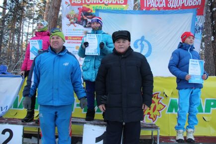 В Барнауле состоялись открытые краевые соревнования "Динамовская лыжня".