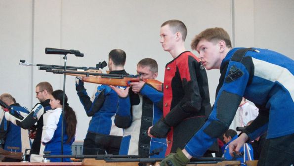 Точнее, быстрее, сильнее... В Мамонтово прошли краевые старты в дисциплине «троеборье с лыжной гонкой»