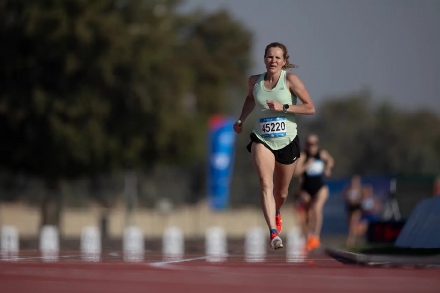 На дистанции в Абу-Даби Галина Виноградова