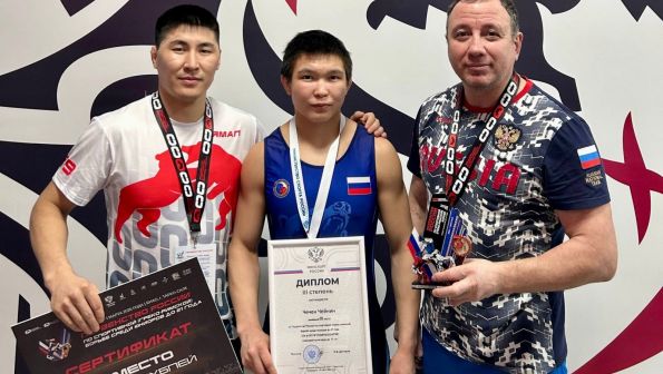 Чечен Чейнин – бронзовый призёр первенства России среди юниоров до 21 года