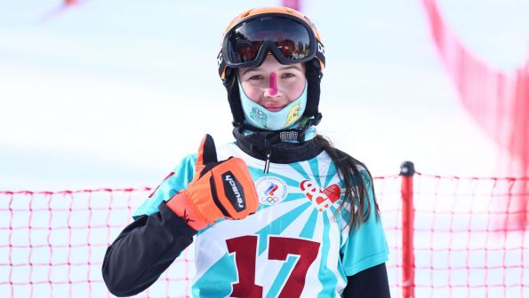 Дома и склоны помогают! Елизавета Ударцева из Белокурихи - первая победительница первенства России в параллельном слаломе-гиганте