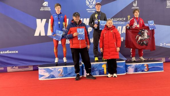 Серебряный почин. В первый день конькобежного финала Спартакиады учащихся России Данил Борисов завоевал две медали