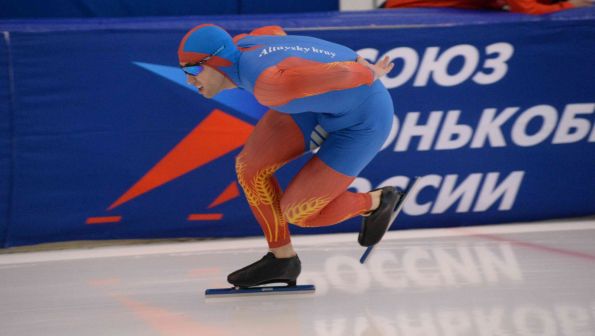 Виктор Муштаков - победитель Кубка России на дистанции 1000 метров, команда Алтайского края - третья в забеге на 8 кругов