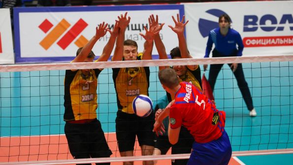 В повторной встрече барнаульский «Университет» в пяти партиях обыграл подмосковный ЦСКА – 3:2